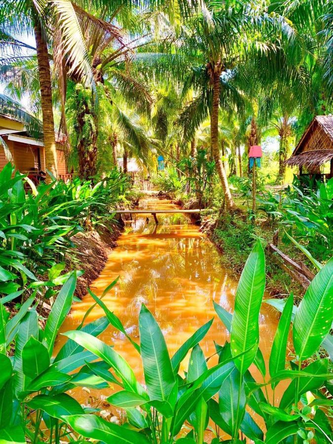 Апартаменты Lantacoconutgardenbungalow Ко-Ланта Экстерьер фото